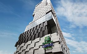 Holiday Inn Express Bangkok Siam, An Ihg Hotel